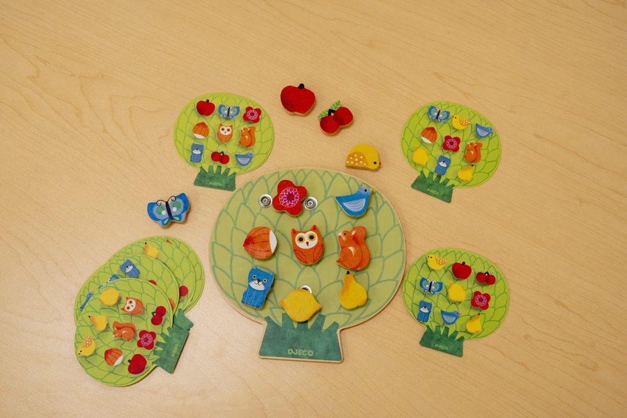 Apple-counting learning materials